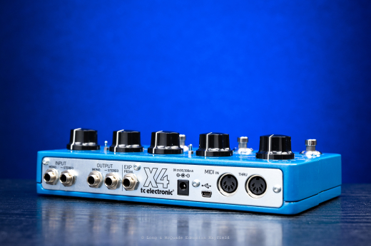 TC Electronic Flashback 2 X4 Delay & Looper Pedal – 10 Delay Types, 3 MASH Switches, 40-Second Looper